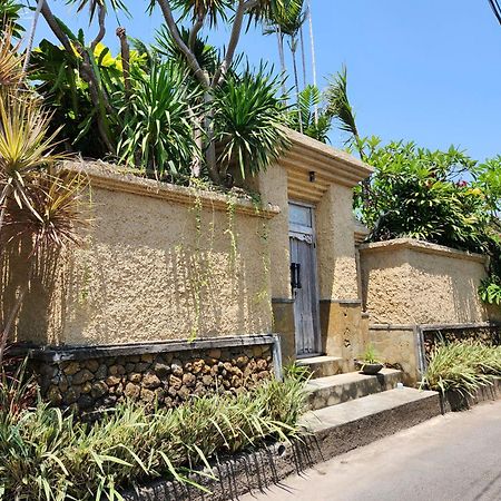 Villa Nesanur - Comfortable & Spacious Beachside Sanur Ngoại thất bức ảnh