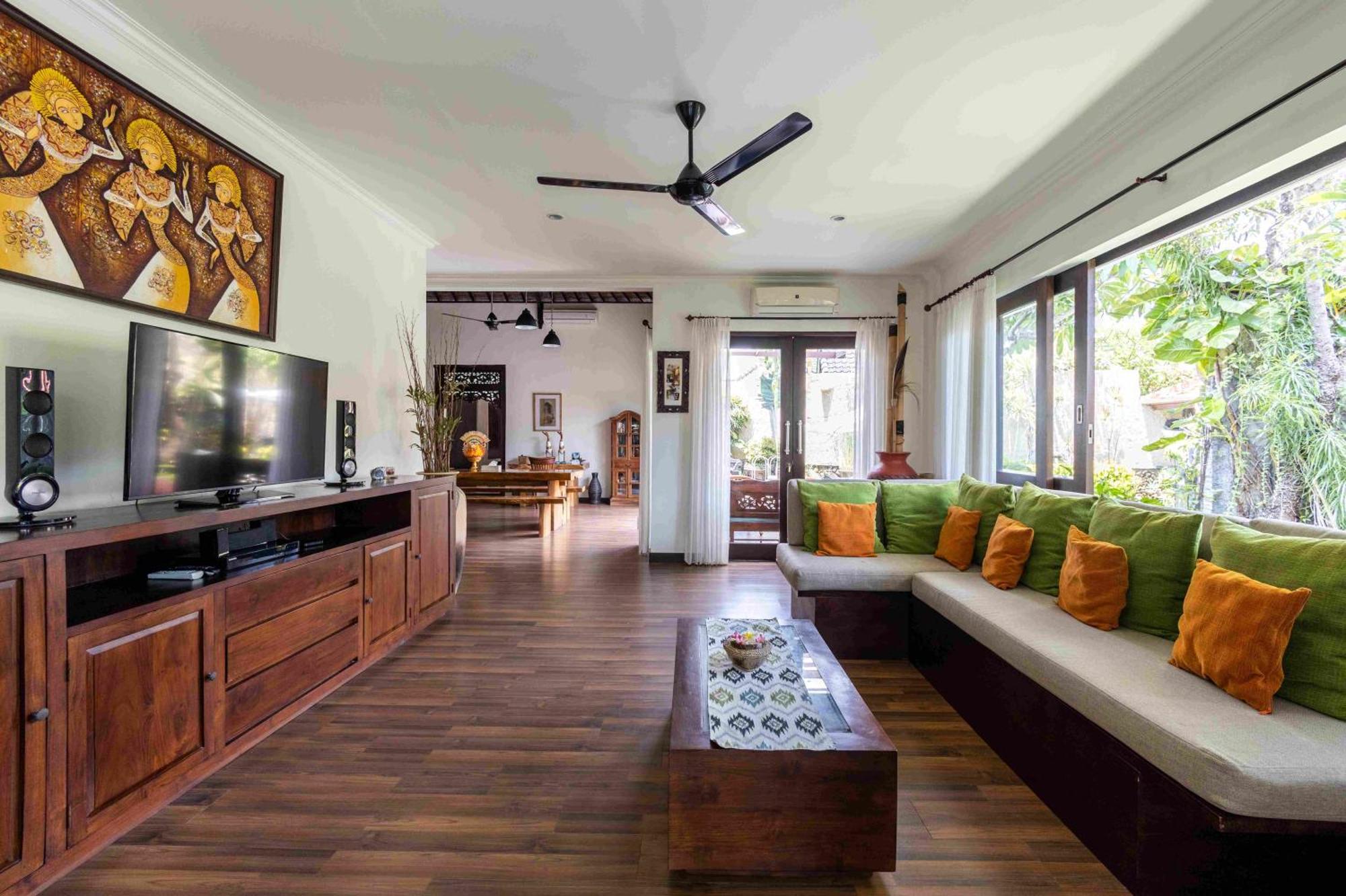 Villa Nesanur - Comfortable & Spacious Beachside Sanur Ngoại thất bức ảnh