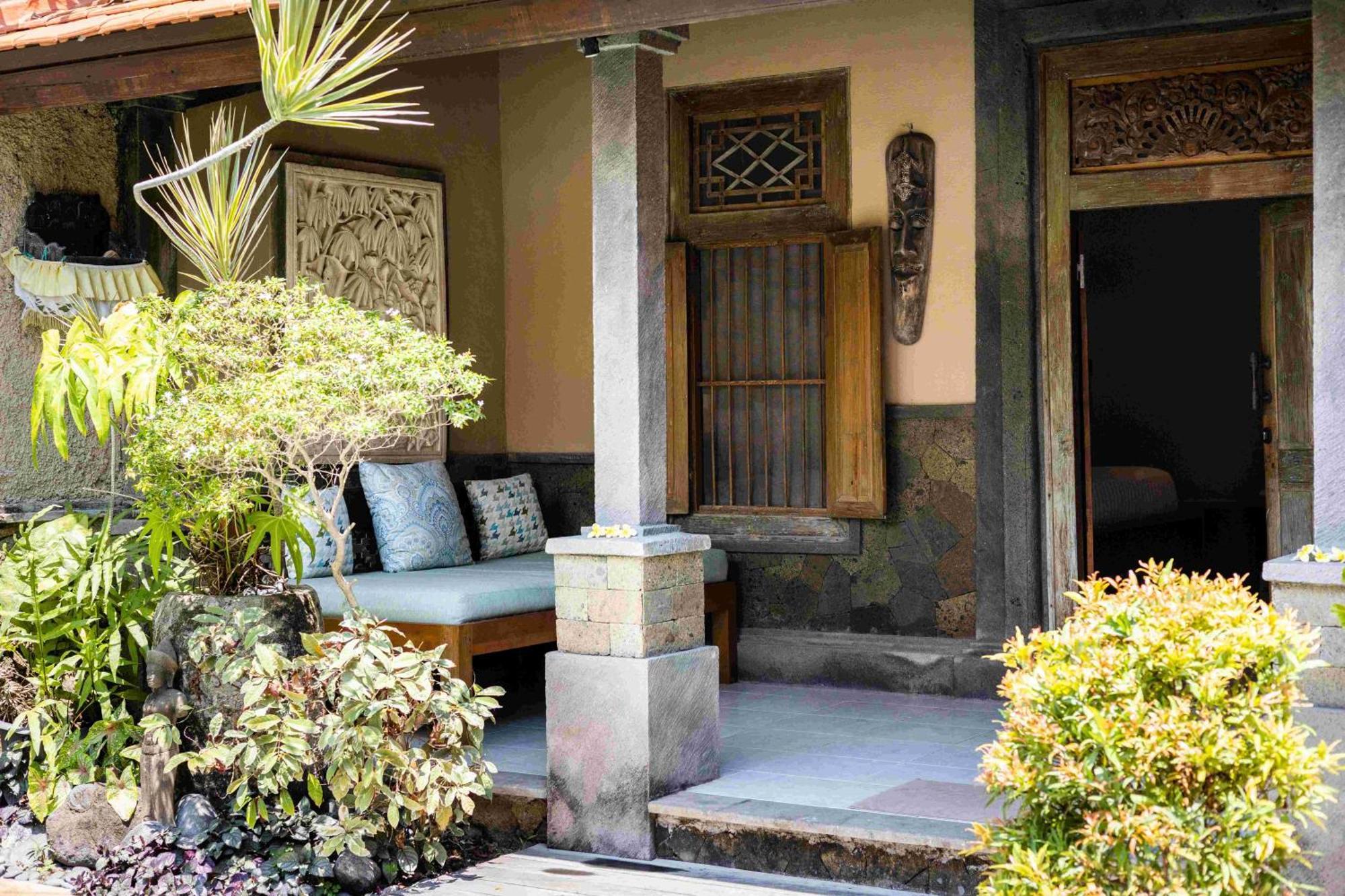 Villa Nesanur - Comfortable & Spacious Beachside Sanur Ngoại thất bức ảnh