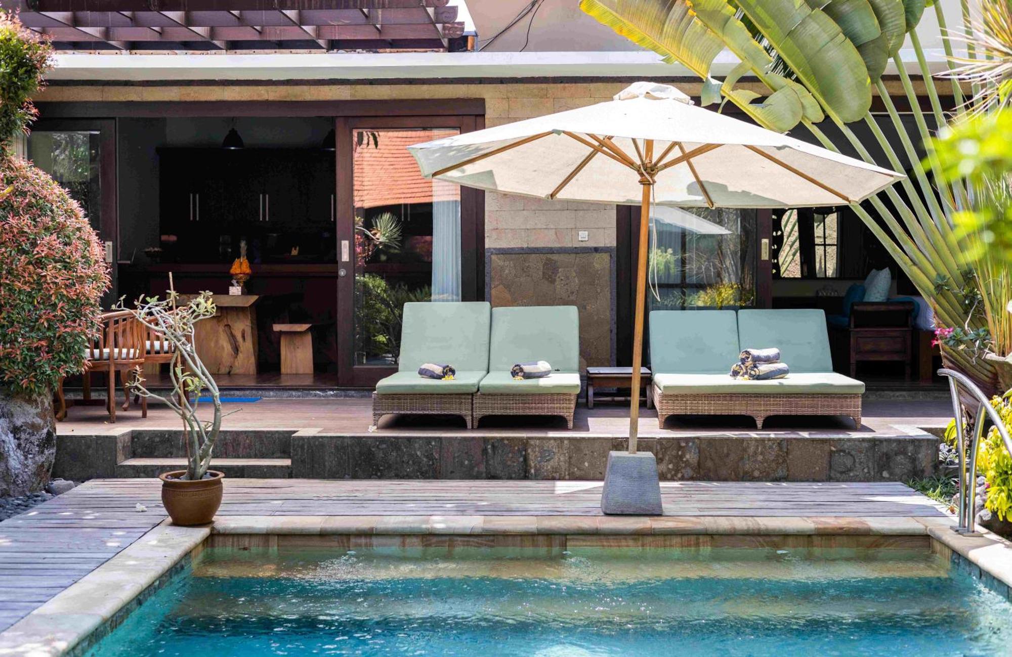 Villa Nesanur - Comfortable & Spacious Beachside Sanur Ngoại thất bức ảnh